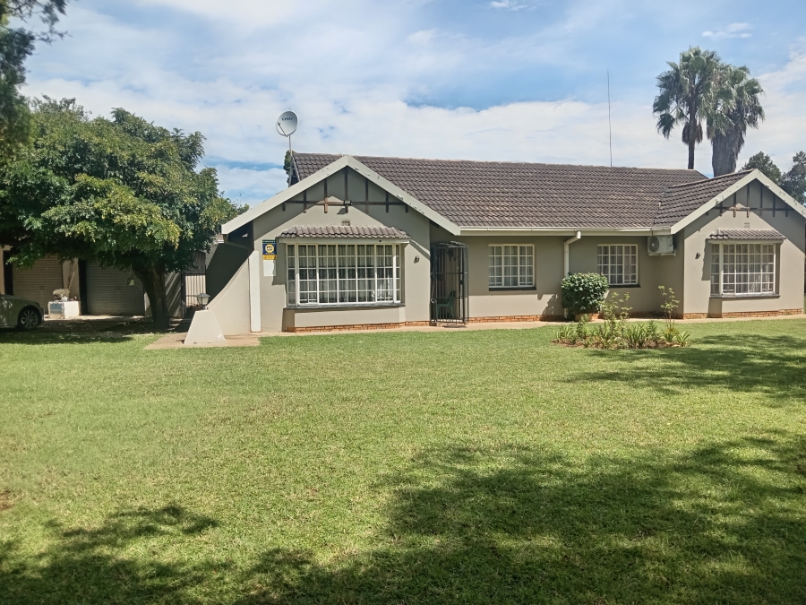 3 Bedroom Property for Sale in Stilfontein Ext 4 North West